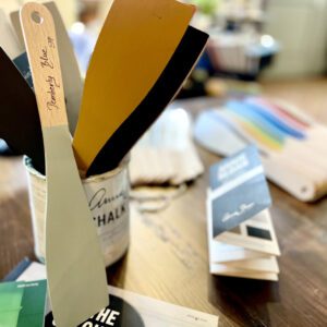 Satin Paint színminta fakanalakon