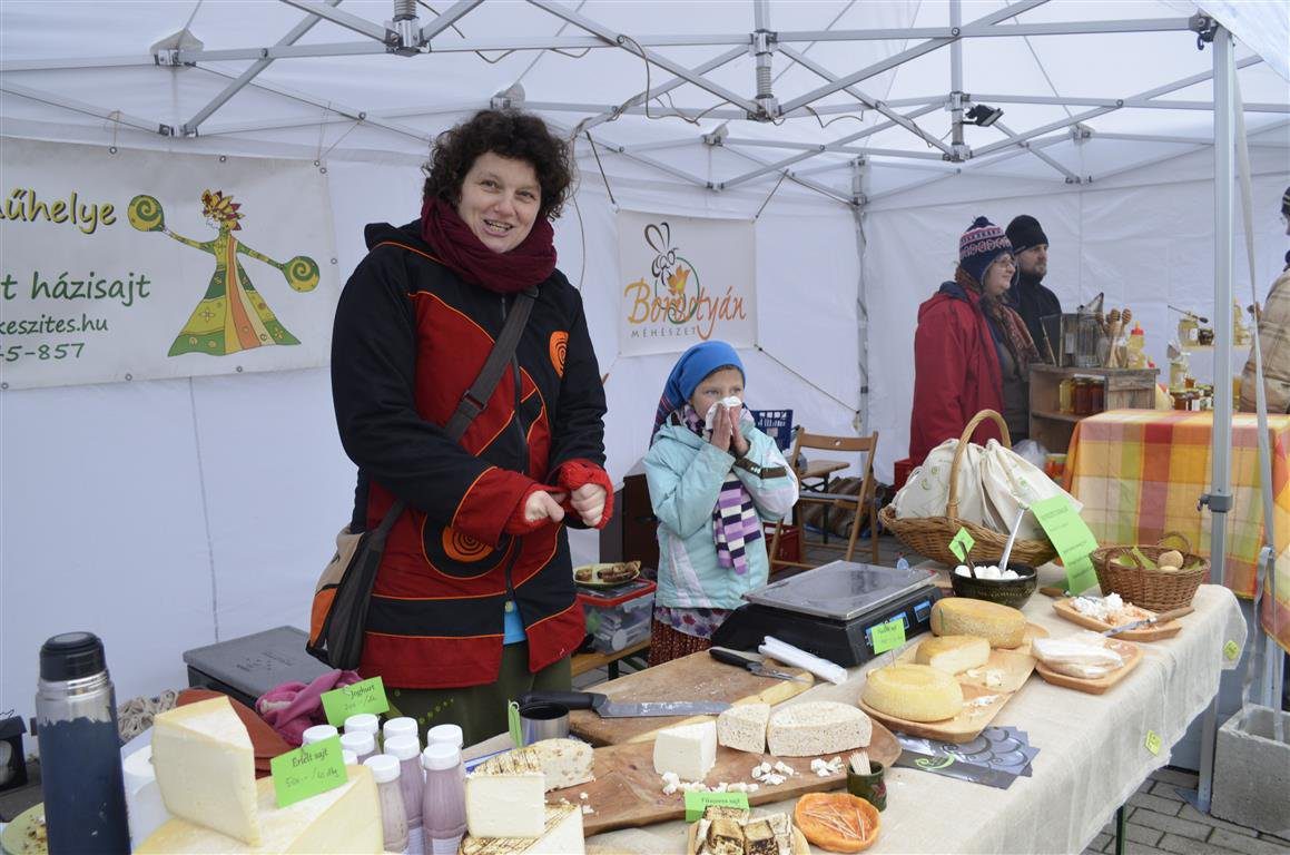 Angyalfia vásár Biatorbágy 2013.