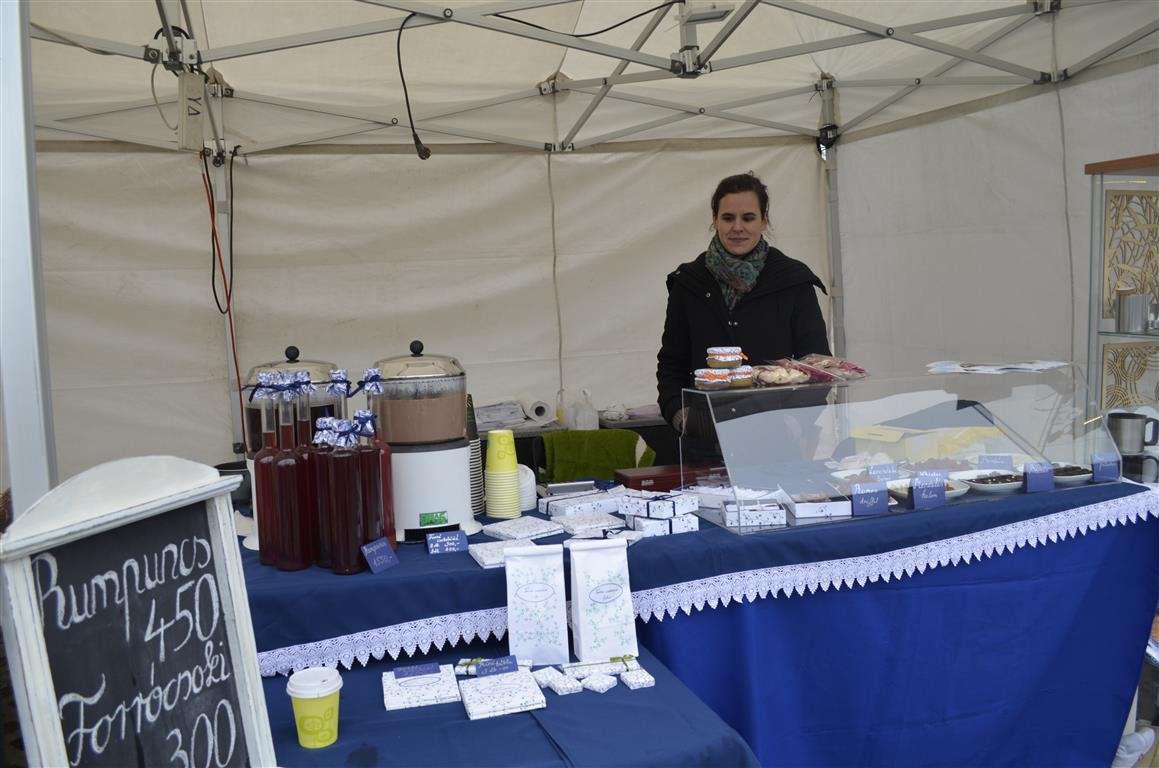 Angyalfia karácsonyi Vásár 2013 Biatorbágy