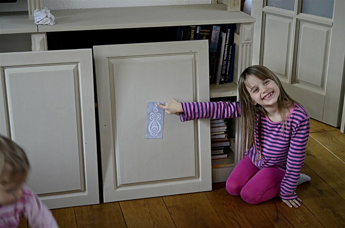 könyvespolc festés chalkpaint festékkel werk