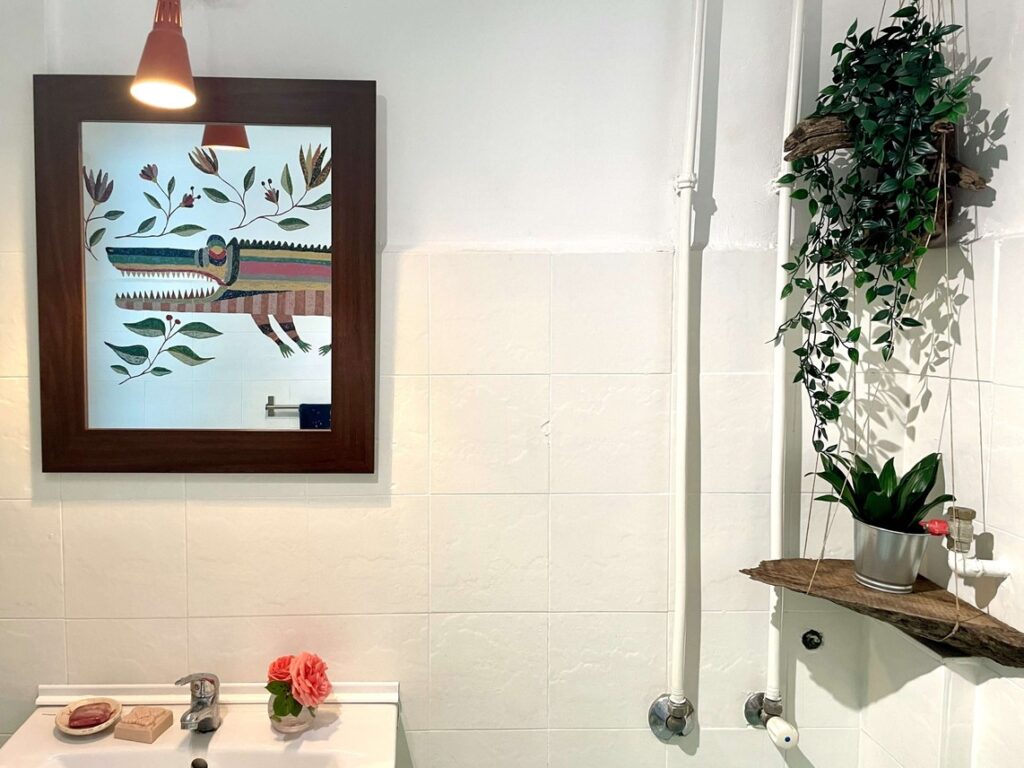 furdoszoba felujitas dekor falfestes tukrozodes