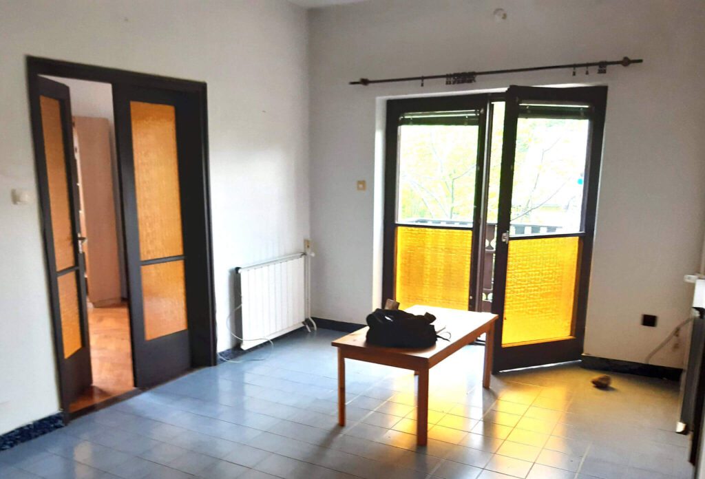 kismaros haz nappali felujitas elotte