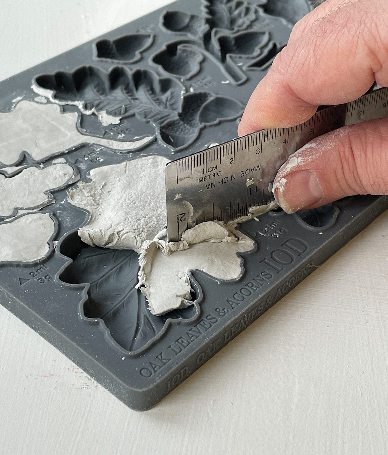 Oak Leaves & Acorns IOD ontoforma munka közben Oak Leaves & Acorns IOD ontoforma munka közben