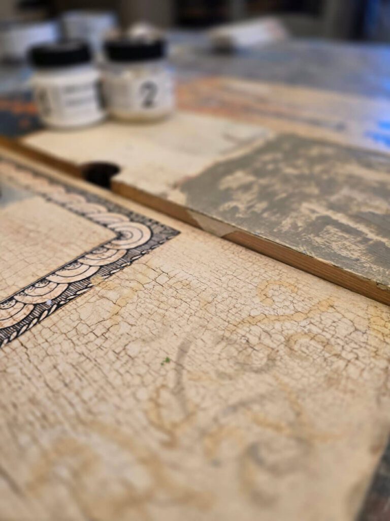 annie sloan repesztolakk hasznalata utmutato repesztett felulet letrehozasa 16