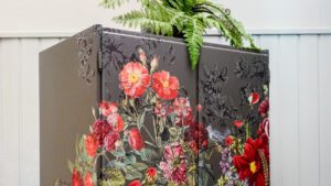 retro varia fenyes butor festese transzferfoliaval diszitve viragos iod traszferfolia graphite festek 15