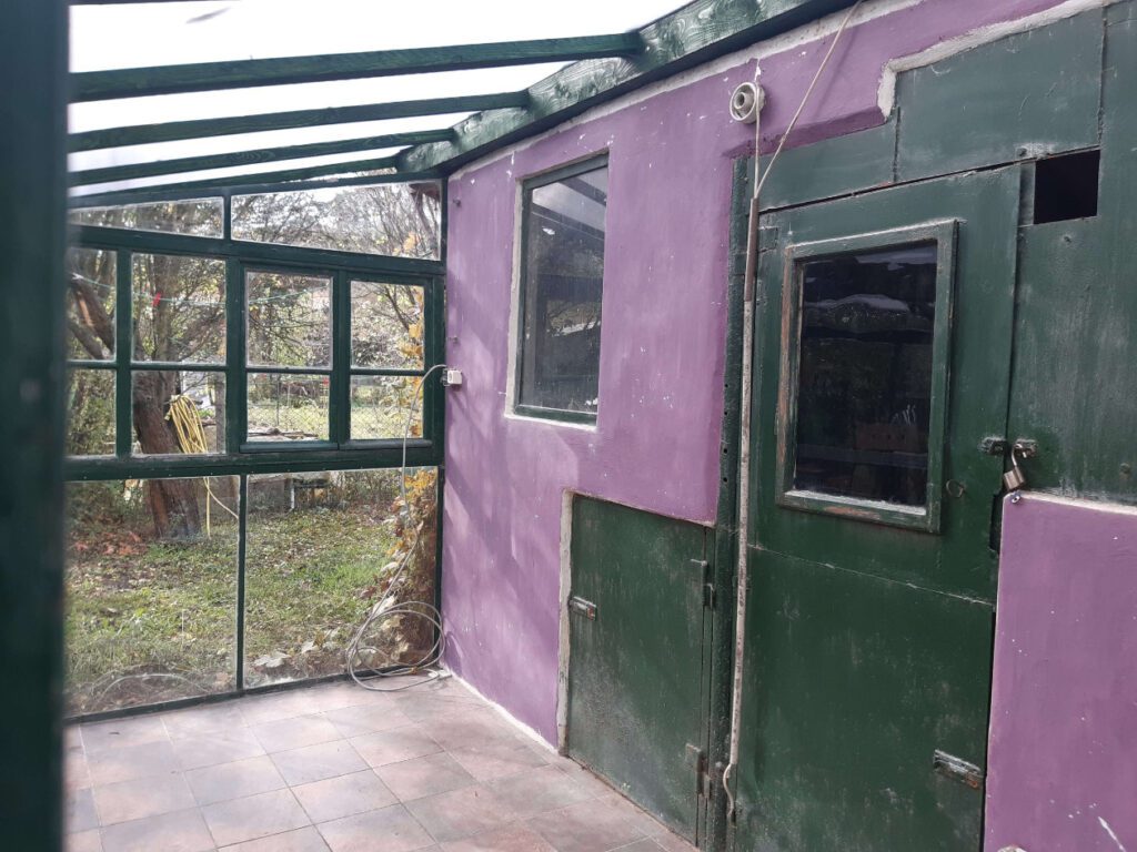 kerti uveghaz megmentese kismaros hazfelujitas csupor agnes elotte fotok 5