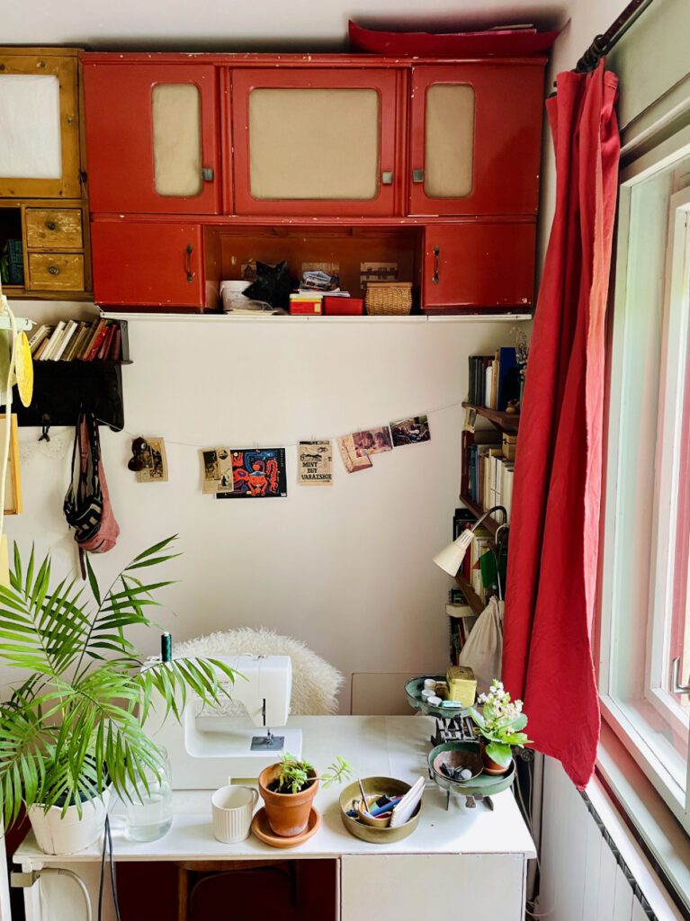 szoba atalakitasa kamaszlany kreativ butorfestes kismaros hazfelujitas 16