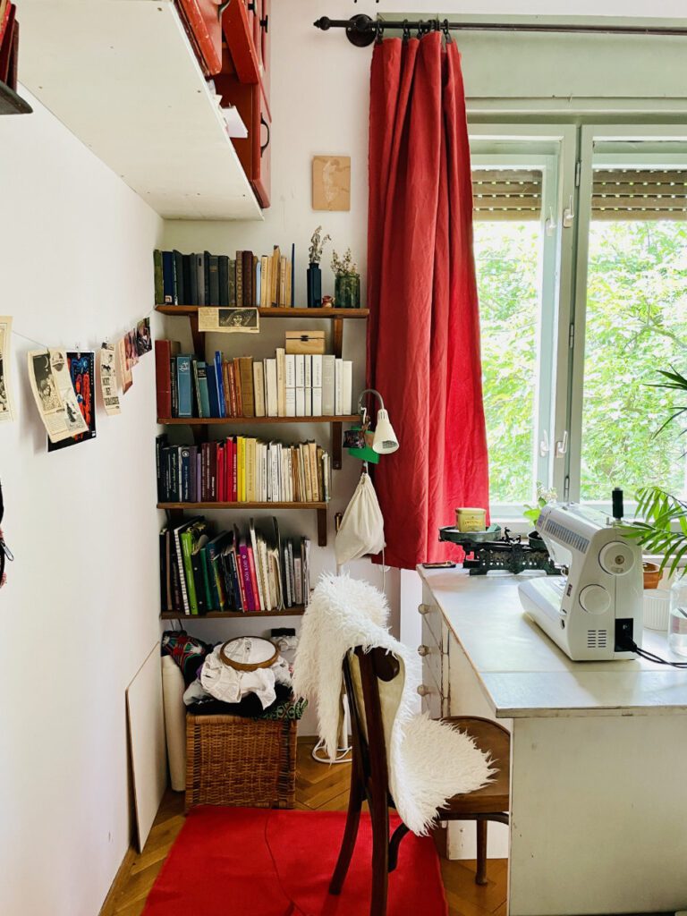 szoba atalakitasa kamaszlany kreativ butorfestes kismaros hazfelujitas 26