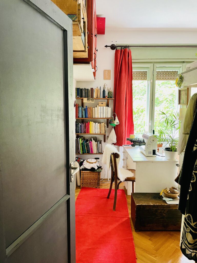 szoba atalakitasa kamaszlany kreativ butorfestes kismaros hazfelujitas 38