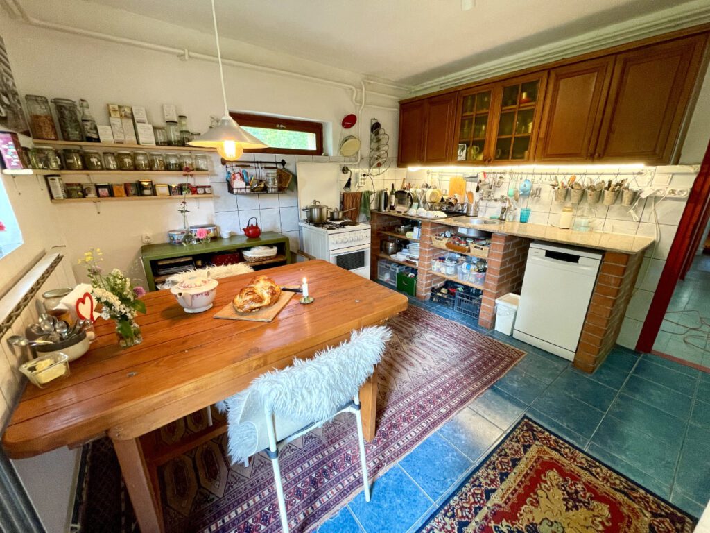 kismaros hazfelujitas konyha festett feluletek 8