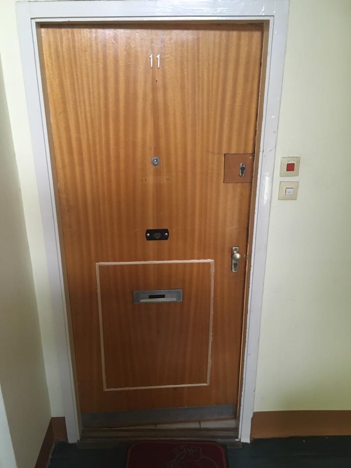 panellakas bejari ajto