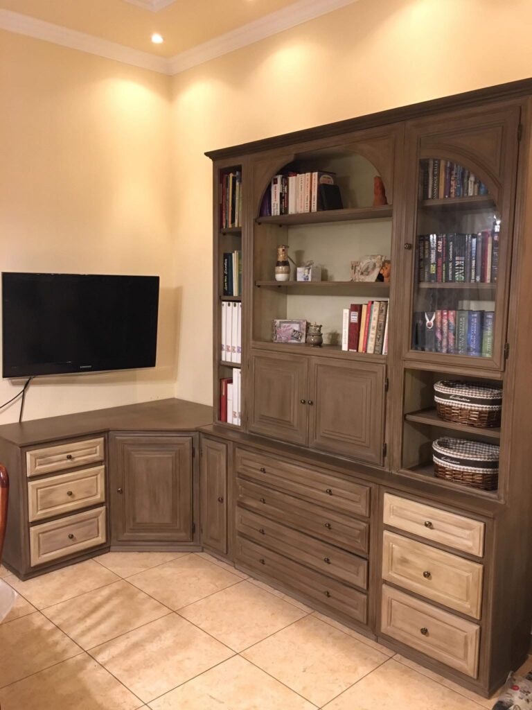 Pogány Zsuzsanna nappali butor felujitas festessel