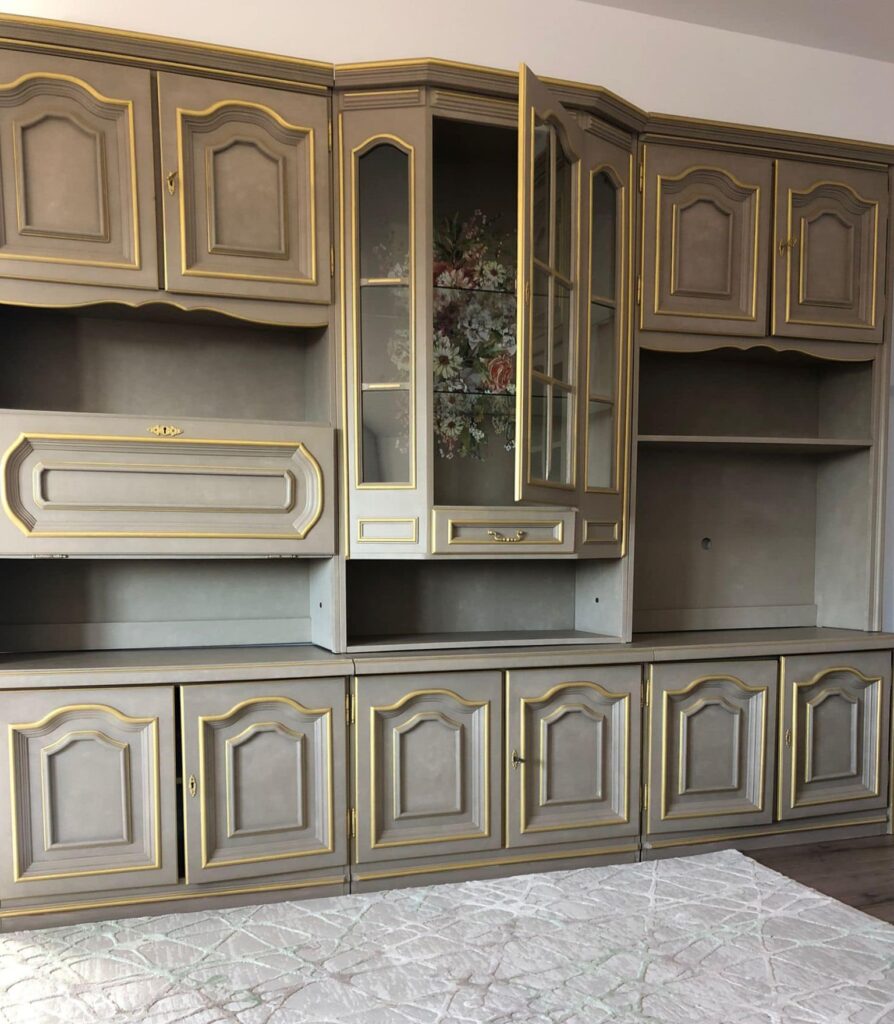 nappali szekrenysor festett szürke diszitett annie sloan french linen