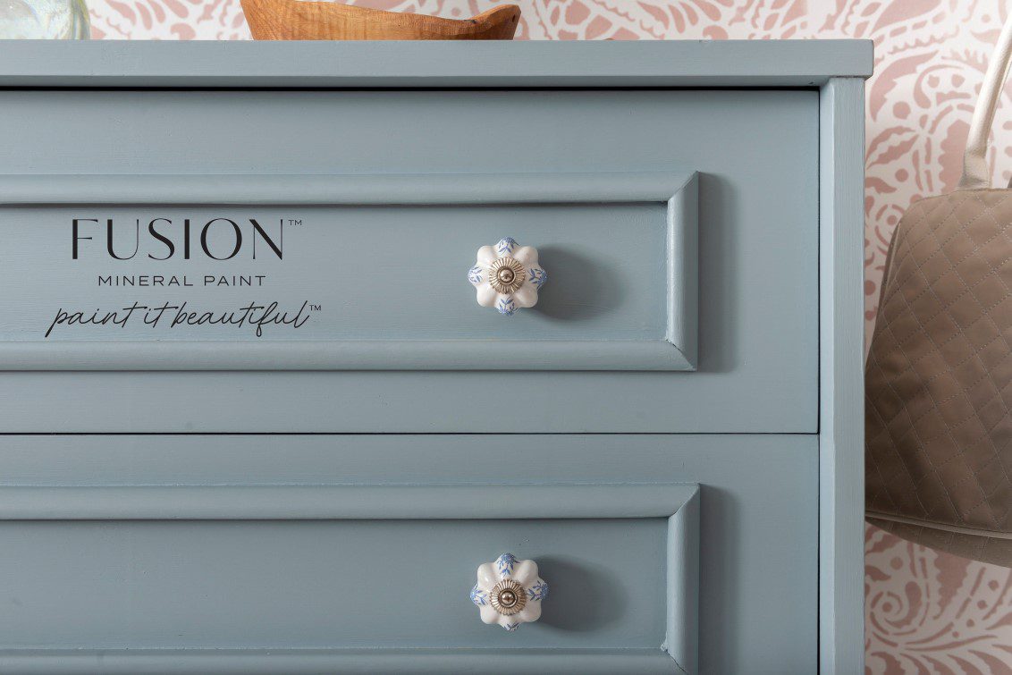 Paisley Dresser Stencilled Wall fusion bútoron3 Paisley Dresser Stencilled Wall fusion bútoron3